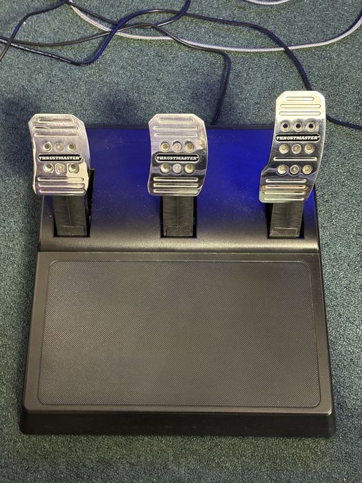 Руль Thrustmaster T300 Ferrari Integral RW Alcantara edition