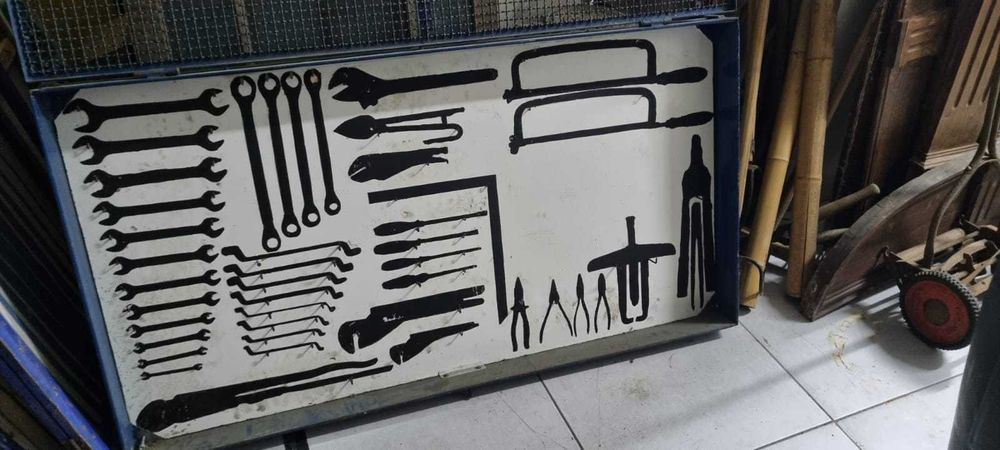 Quadro de Ferramentas Antigo/Vintage