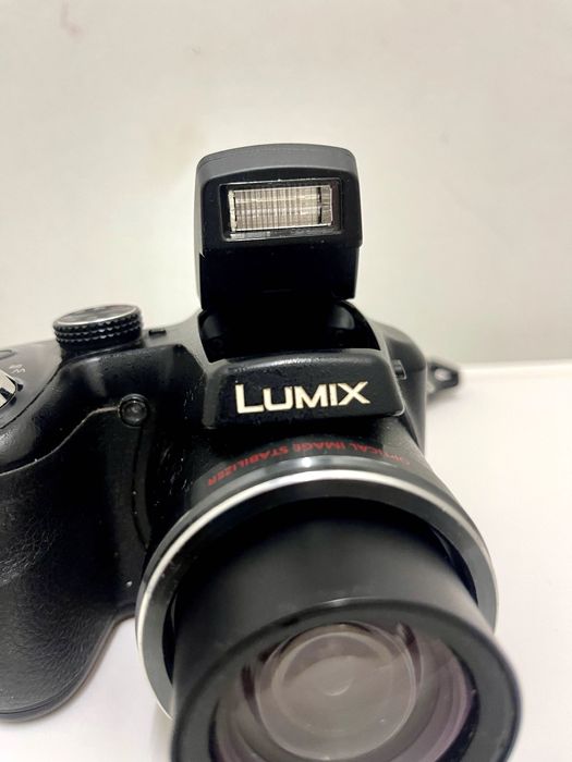 Panasonic Lumix LZ20 Câmera Bridge - (16.1MP, 21x Zoom Óptico)