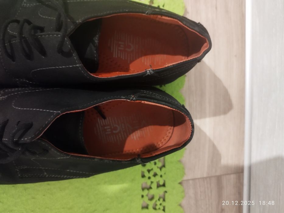 Buty męskie.wizytowe.40