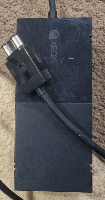 Блок живлення Xbox one 12V -17,9A