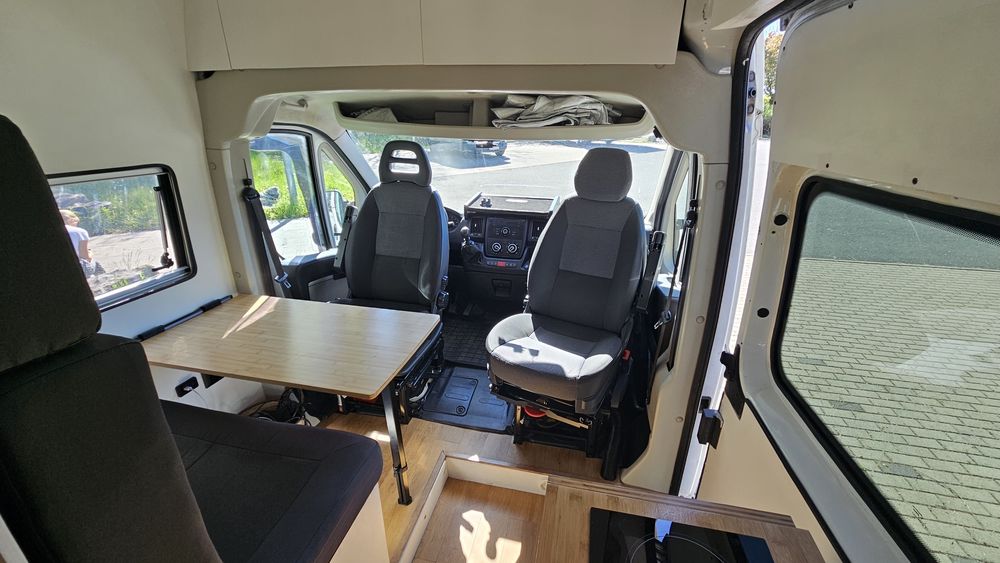 Wynajem kampera, kampervan Peugeot Boxer
