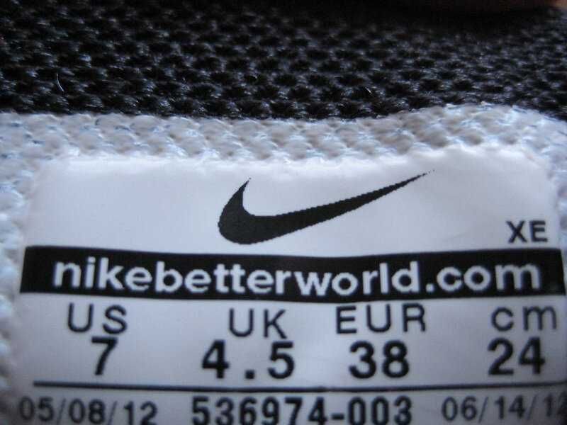 Кроссовки Nike оригинал 37-38 размер по стельке 24 см. Кожаные.НОВЫЕ
