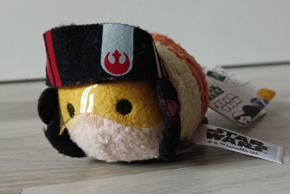 Disney Tsum Tsum Star Wars Poe Dameron maskotka 8,5cm