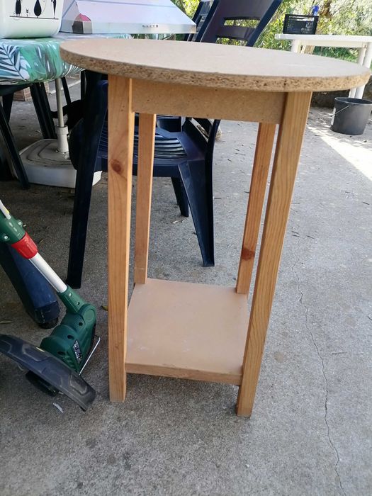 Mesa redonda simples