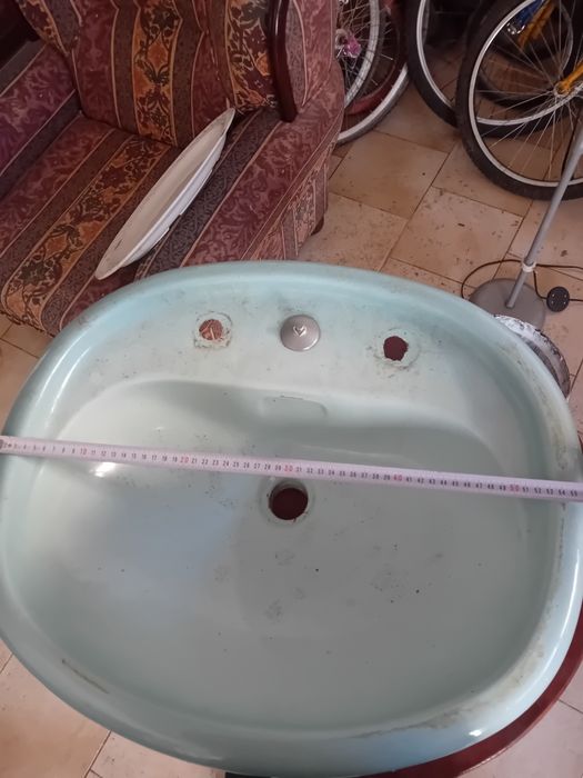 Lavatorio antigo azul em bom estado