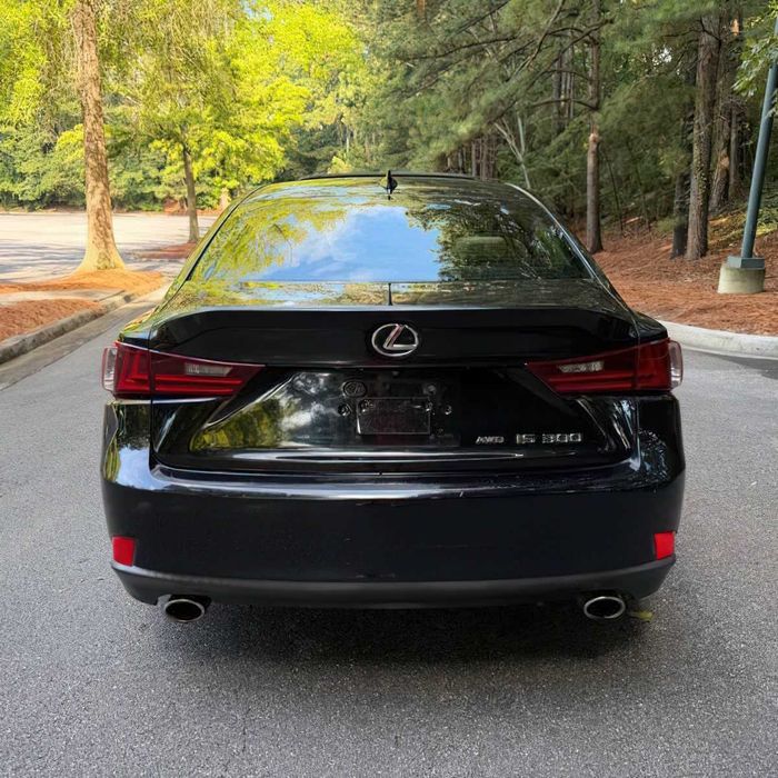 Lexus IS 300      2016