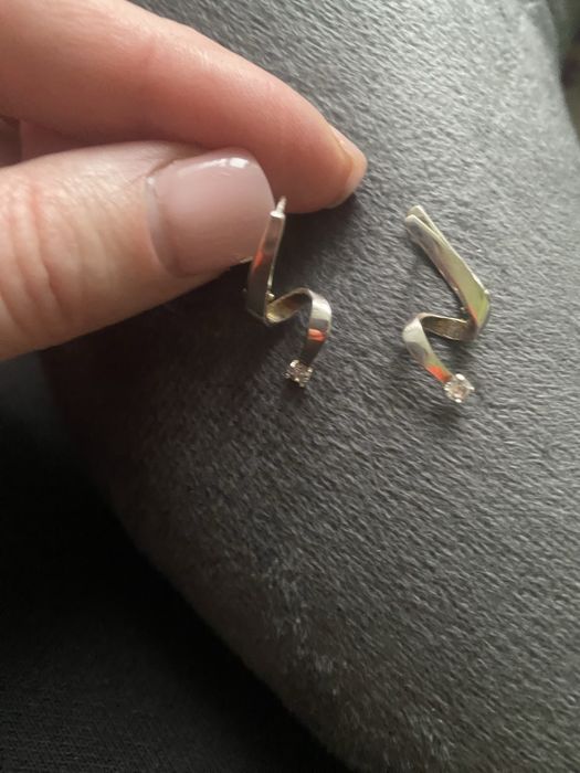 Срібні сережки з фіанітами!