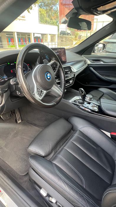 BMW 520e Pack M Híbrido Plug-in 84.000 km Fibra Carbono +Indução