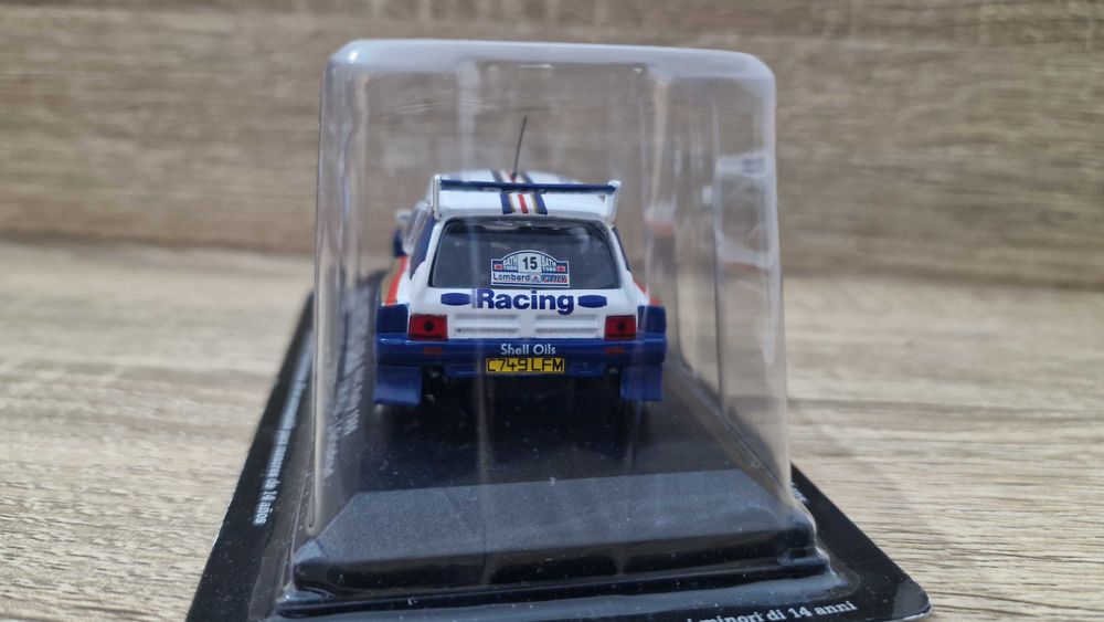 Miniatura MG Metro 6R4 1:43