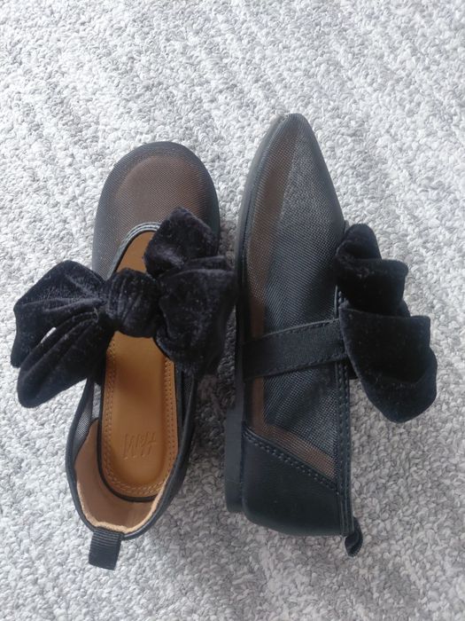 Czarne baleriny z kokardką siateczka H&M 28