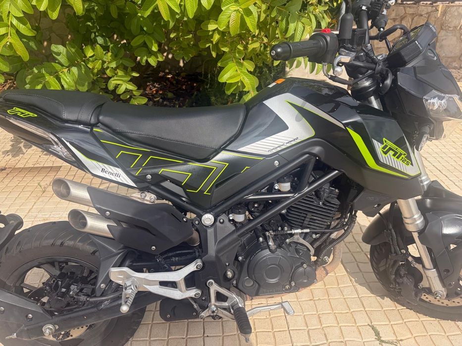 Mota Benelli TNT 125 — Excelente estado