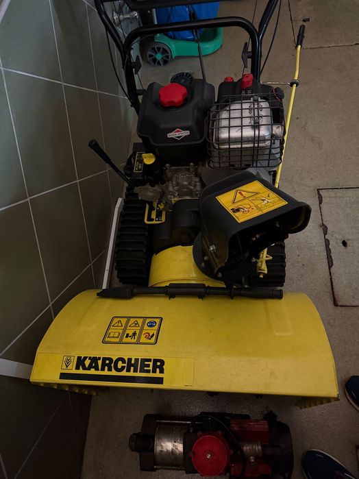 Odśnieżarka spalinowa samojezdna Kärcher STH 10.66 W – ok. 20h pracy