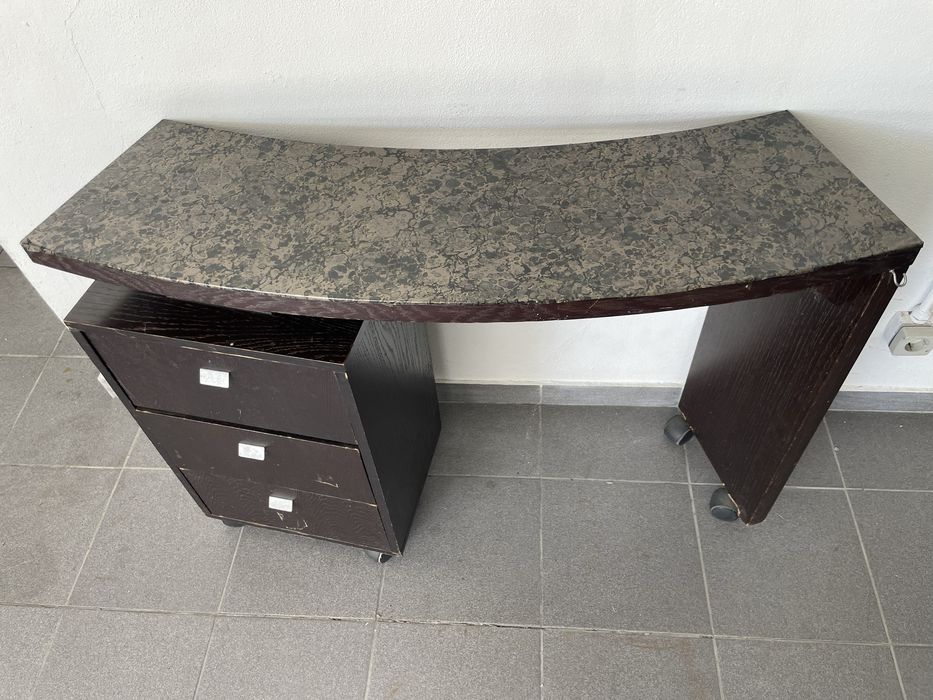 Mesa para manicure