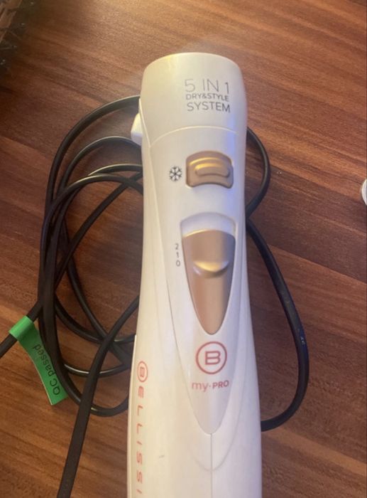 Escova Modeladora Bellissima My Pro GH18 1100 – Como Nova