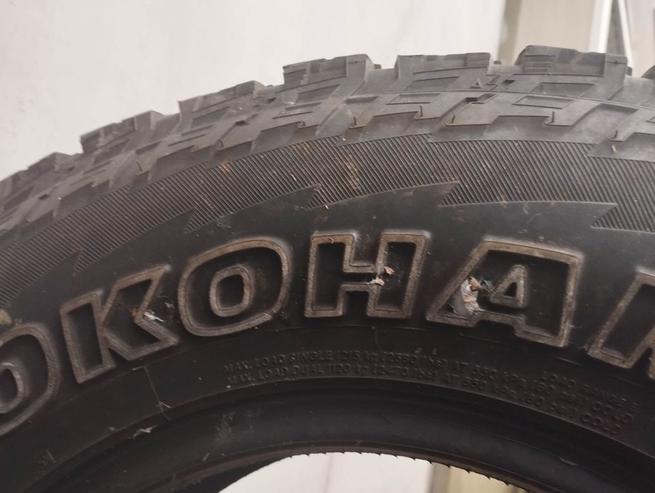 Зима болотна резина YOKOHAMA GEOLANDER AT 215/85/16 AT шини BF Gudr