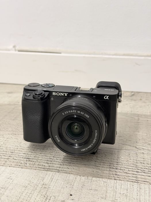 Sony A6100 -  16-50mm + DJI RS 3 Mini + Bolsa e baterias e carregador
