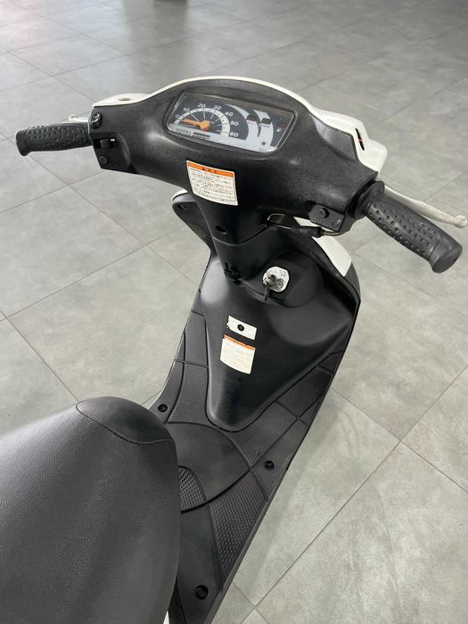 Скутер Suzuki Lets 3