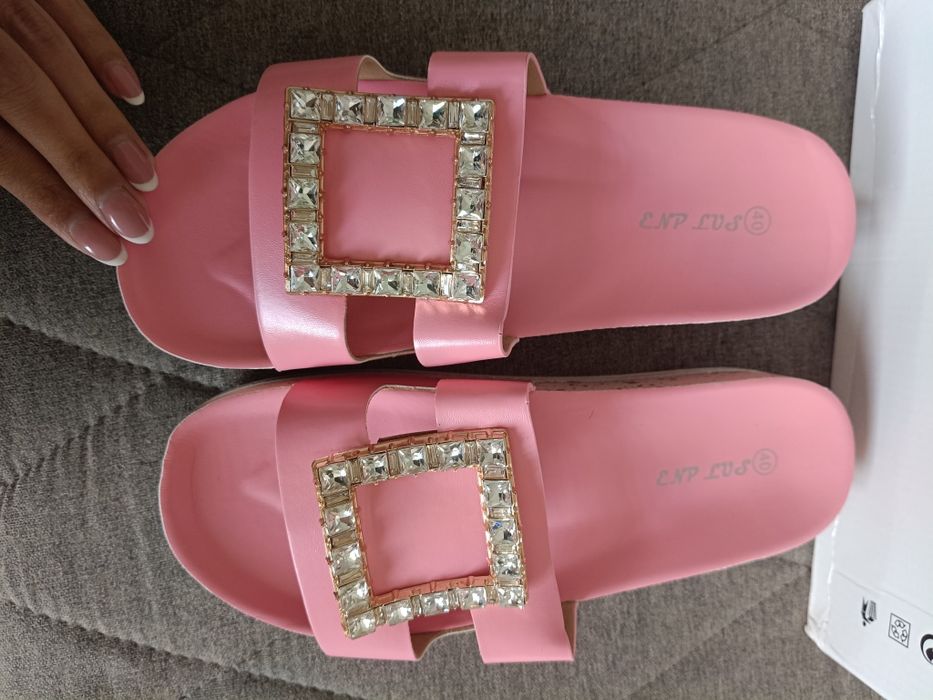 Klapki nowe 40 różowe na szeroką stopę buty na lato