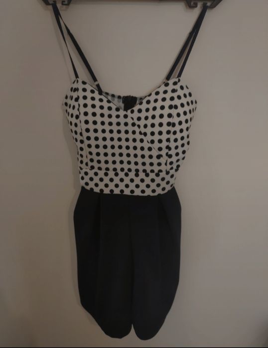 Macacão azul e branco