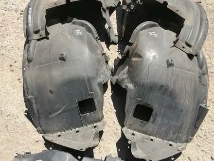 Підкрилок BMW E70 Перед зад локер підкрилок х5 щит арки захист днища