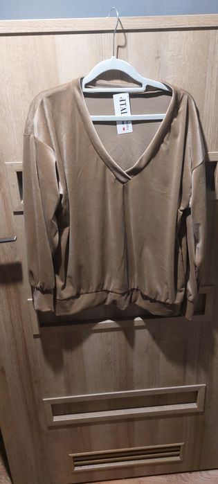 Komplet welurowy nowy z metką