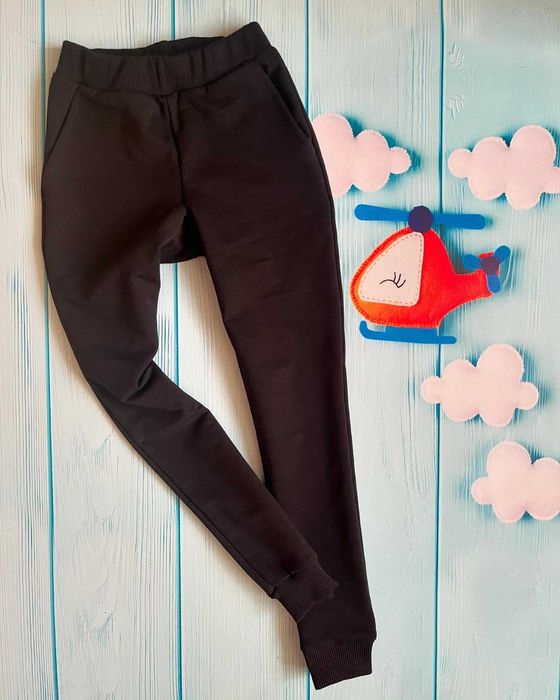 Спортивні штани на хлопчика