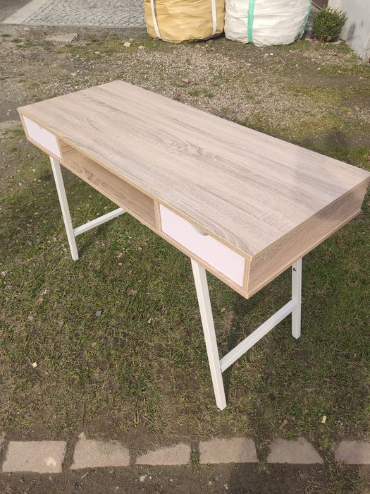 Biurko młodzieżowe jak nowe