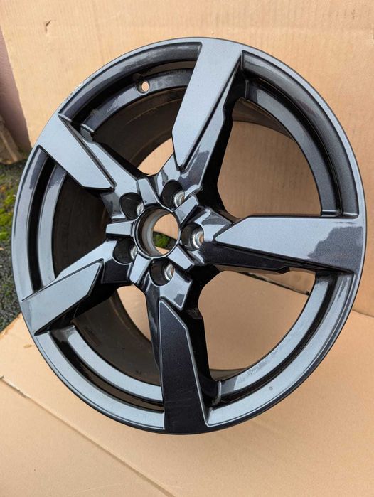 1x felga oryginalna AUDI A1 17'' 7,5J et46 82A601025P