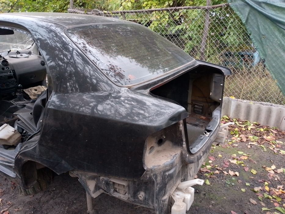 Крило четверть Шевроле Авео Т200