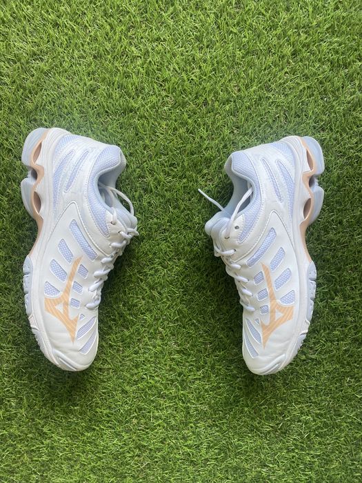 Кросівки mizuno