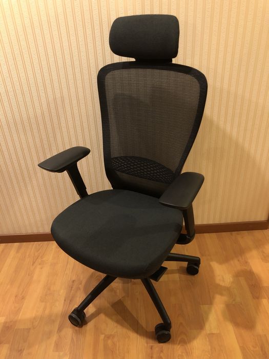 Ергономічне крісло KRESLALUX IN-POINT BLACK + M60999. 2 в наявності