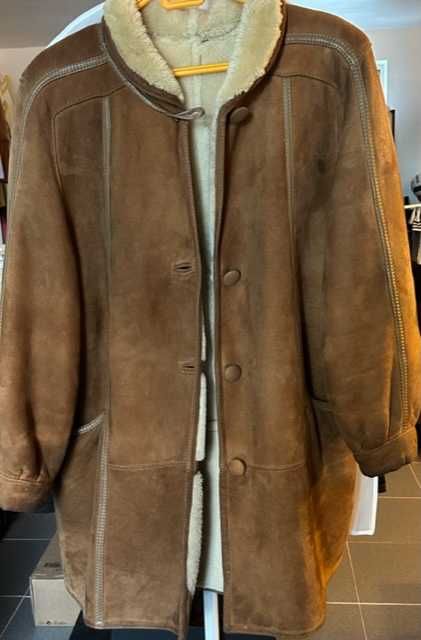 Casacos em Pele e Pelo natural de Borrego por dentro