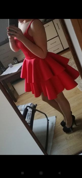 Sukienka koktajlowe czerwona