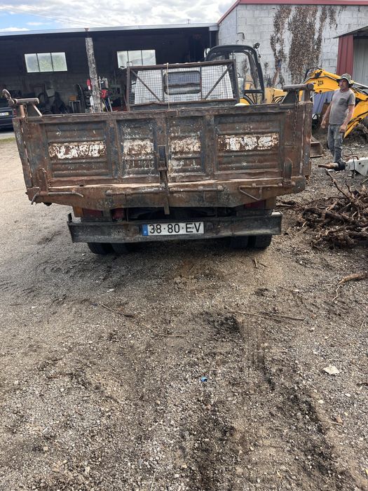 Isuzu 3300 com revisões feitas