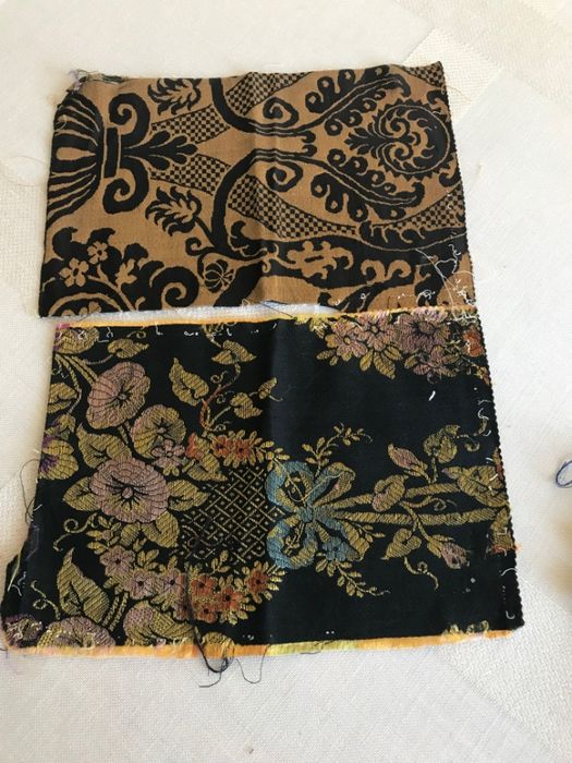 Rendas e tecidos muito antigos