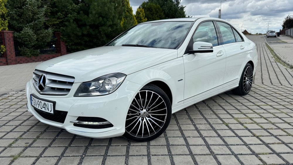 Mercedes-Benz Klasa C *PIĘKNY* Avantgarde * Stan Idealny * Automat