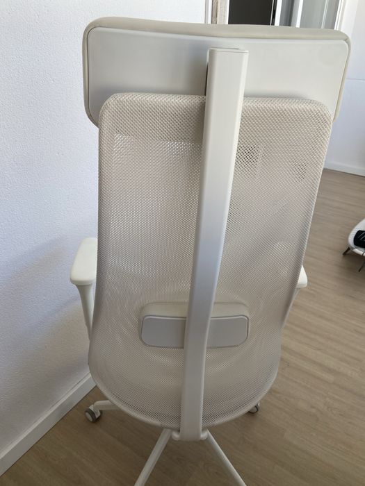 Cadeira escritorio JÄRVFJÄLLET branco