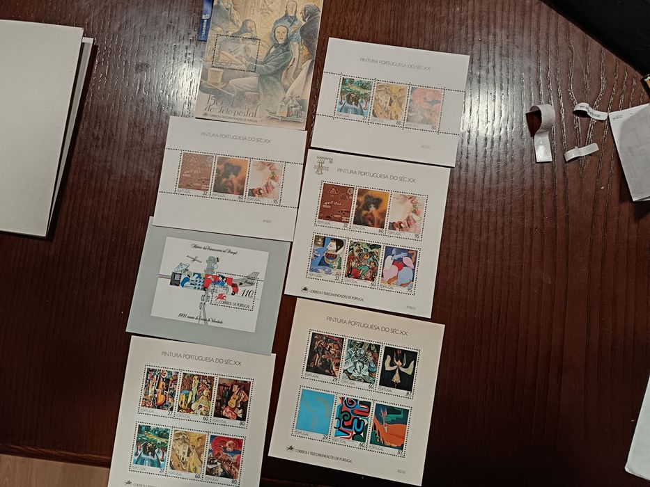 Blocos novos sem sinal de charneira