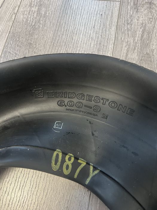 Камера 6.50-10 Bridgestone для колеса. Та камера 6.00-9 для шини