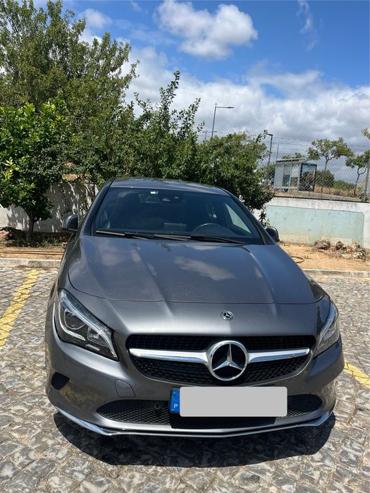Mercedes-Benz CLA 200d - caixa manual