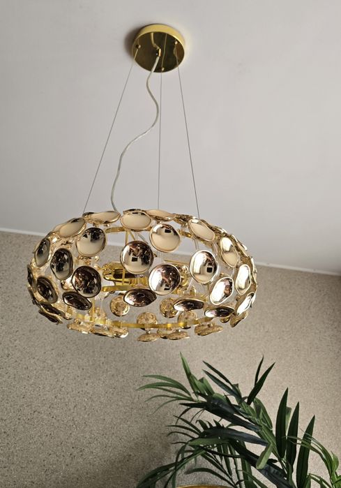 Vendo 2 candeeiros de tecto dourados