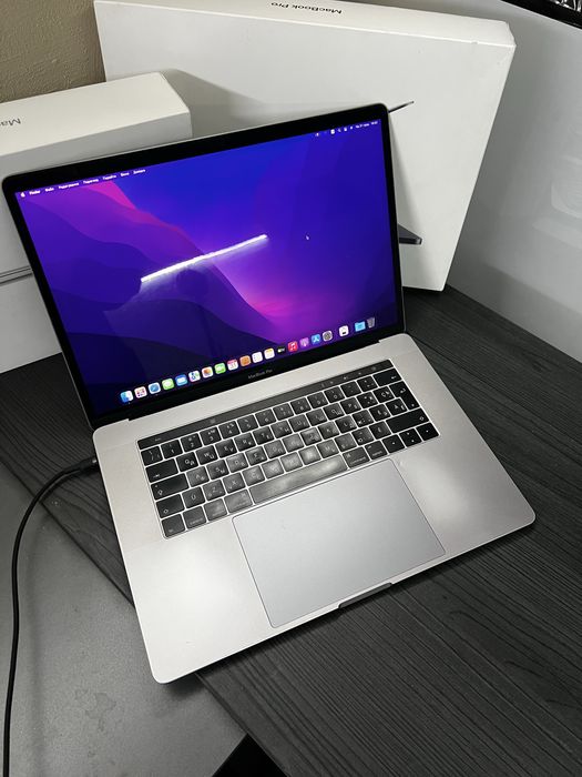 Macbook pro 15 2017 512gb A1708 НОВА БАТАРЕЯ