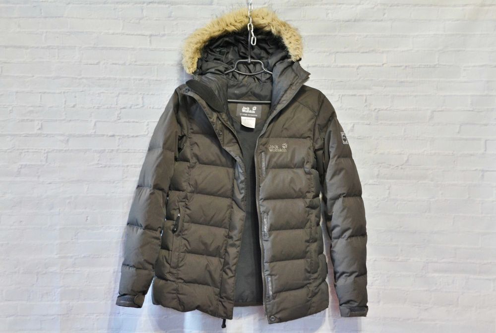 Женская зимняя пуховая куртка Jack Wolfskin