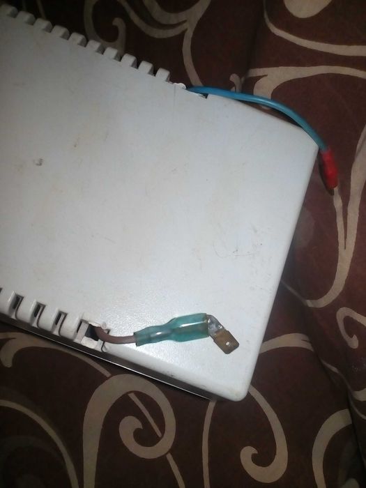 источник бесперебойного питания MGE Nova AVR 600 (переделывался)