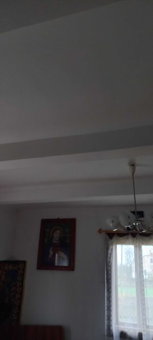 Будинок, земельна ділянка