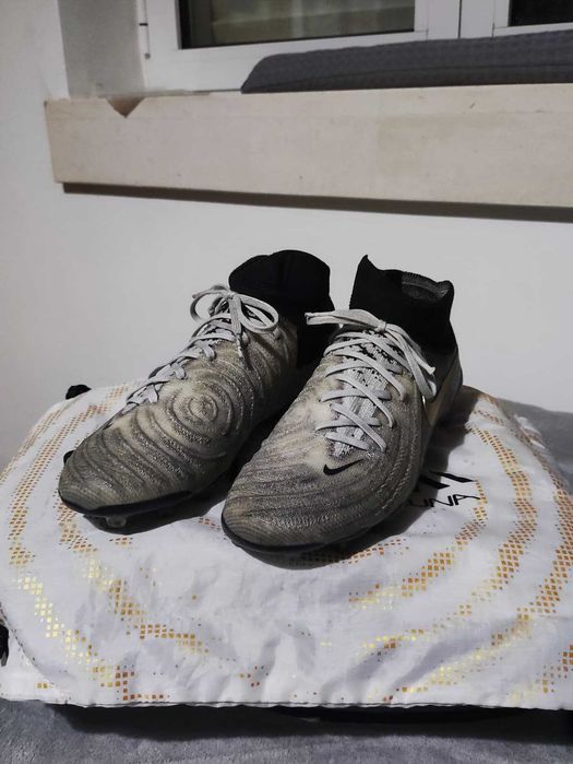 Chuteiras Nike Phantom Luna II Elite AG-PRO