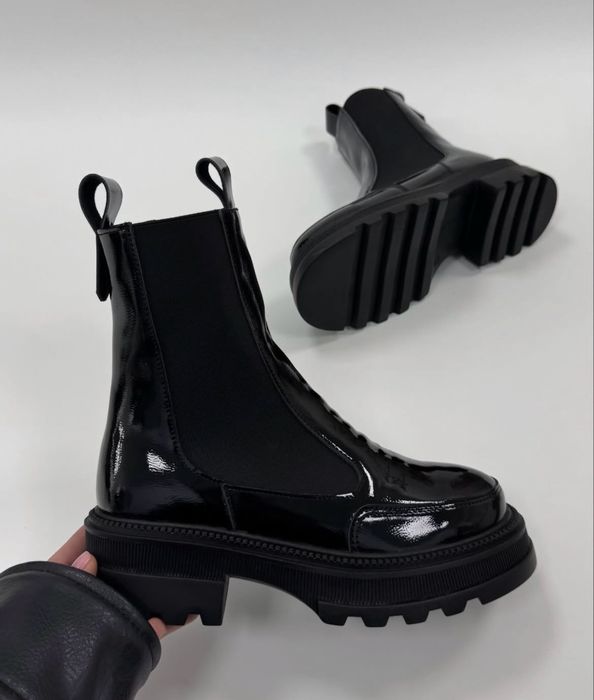 Челсі лакові, чоботи, ботильйони