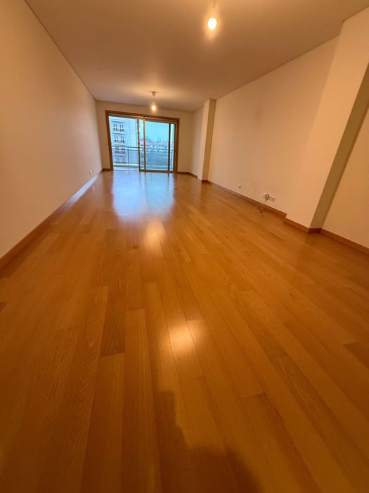 Arrenda-se T3 em Fraião