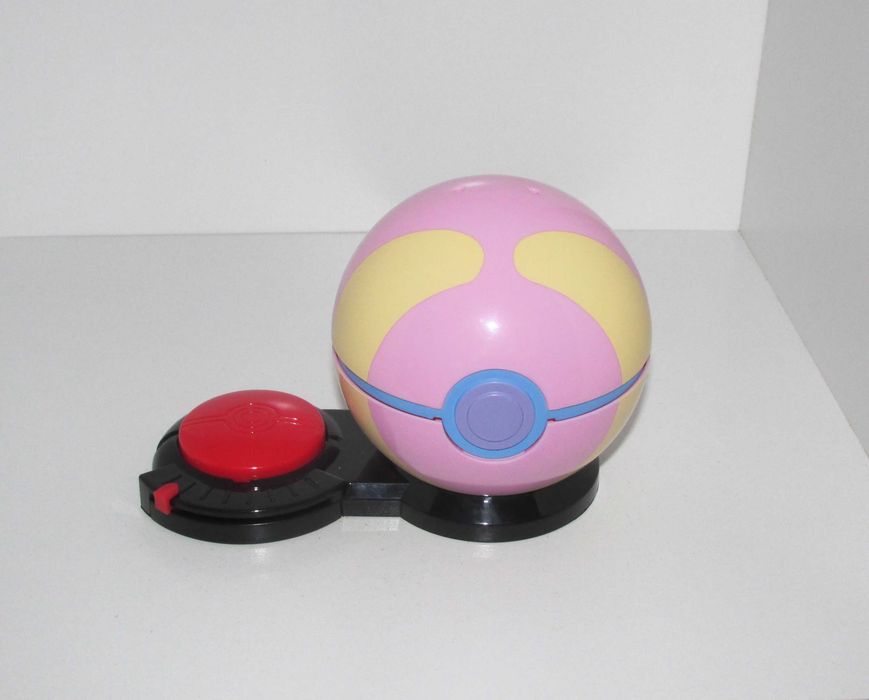 Mimikyu + Sana Ball Pokémon Surprise Attack Game, SA11